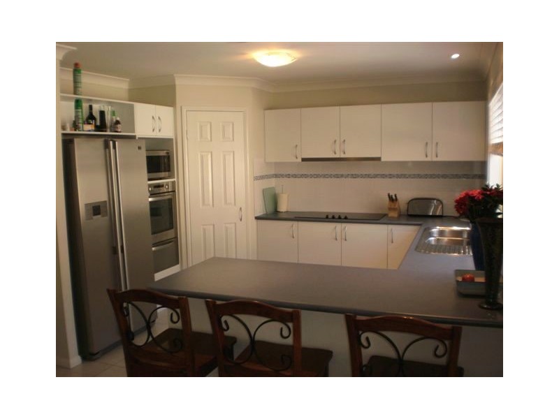 24 Lyndhurst Place, Thornlands QLD 4164