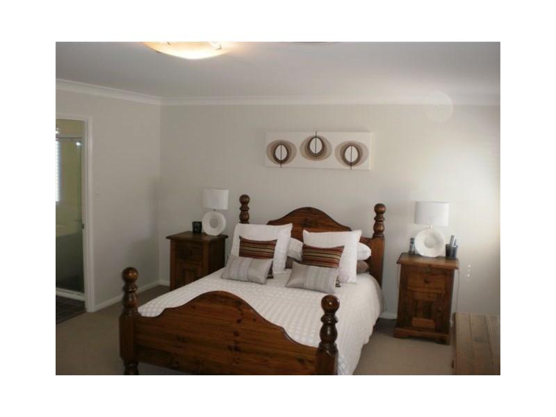 24 Lyndhurst Place, Thornlands QLD 4164