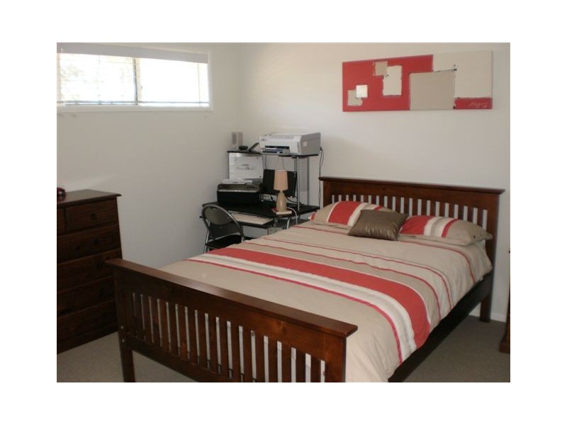 24 Lyndhurst Place, Thornlands QLD 4164