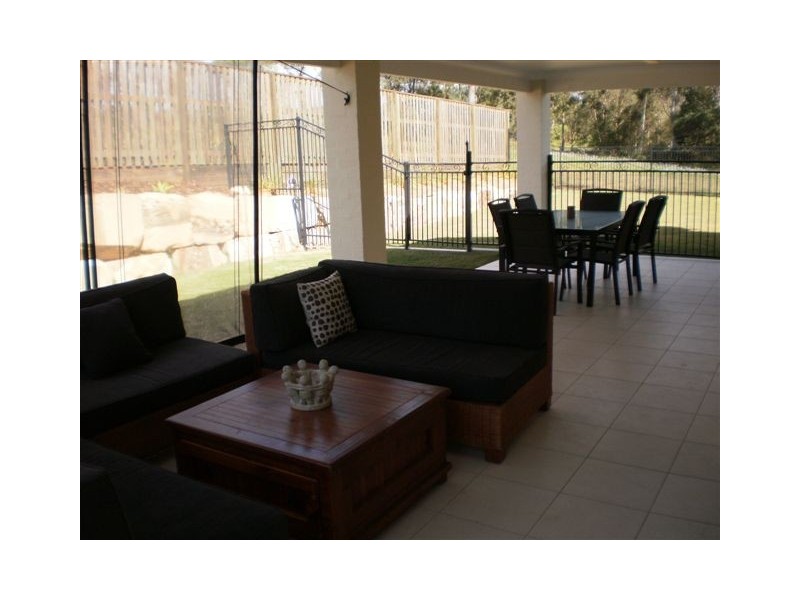 24 Lyndhurst Place, Thornlands QLD 4164