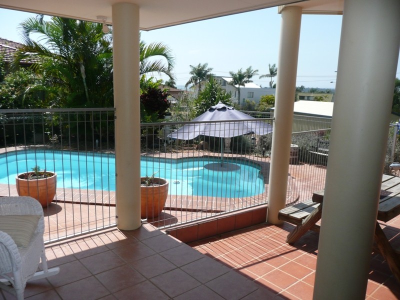 2 Yarran Street, Victoria Point QLD 4165