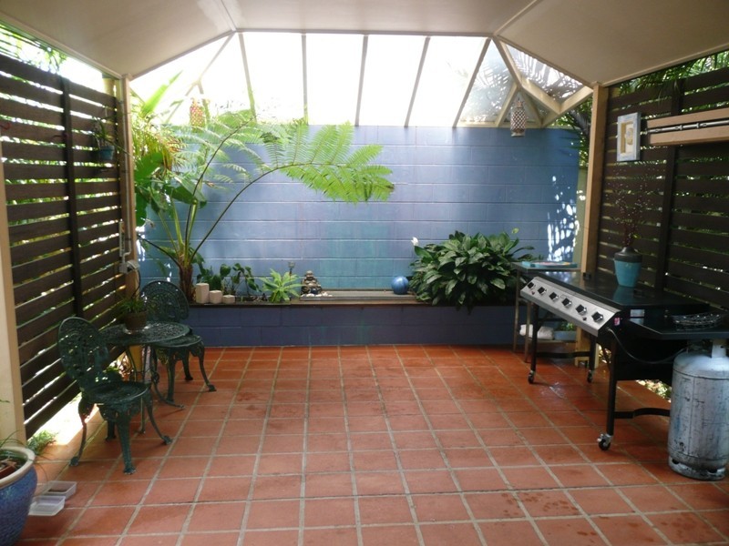 2 Yarran Street, Victoria Point QLD 4165