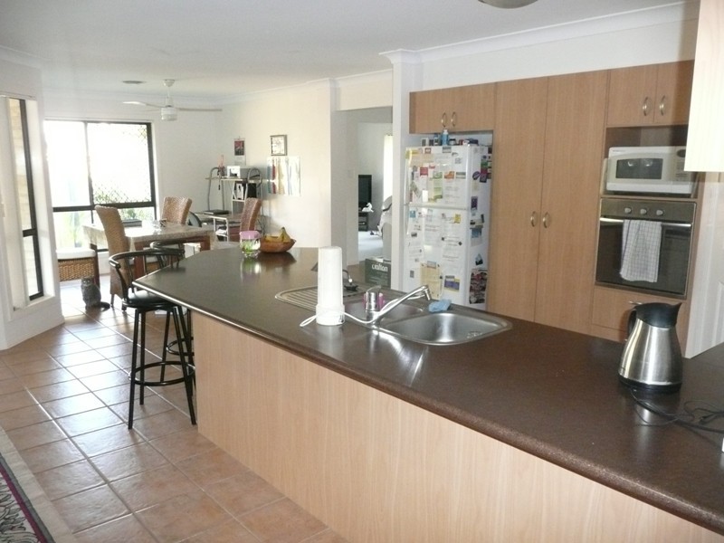 11 Snipe Street, Redland Bay QLD 4165