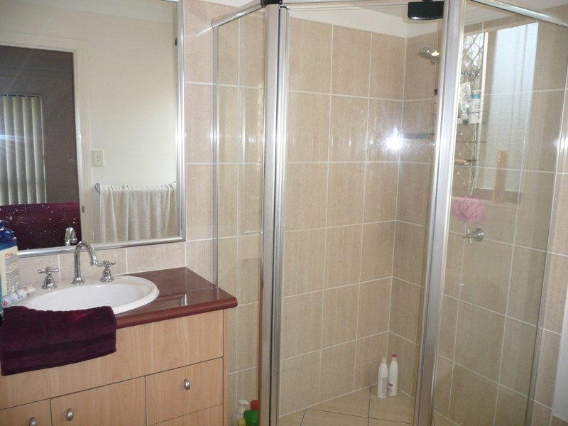 11 Snipe Street, Redland Bay QLD 4165