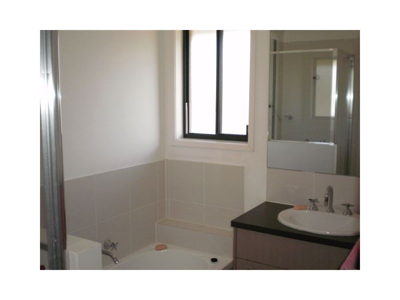 54 Azure Avenue, Redland Bay QLD 4165