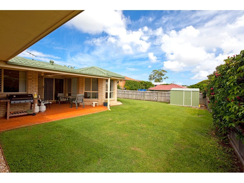 8 Anthony Street, Victoria Point QLD 4165