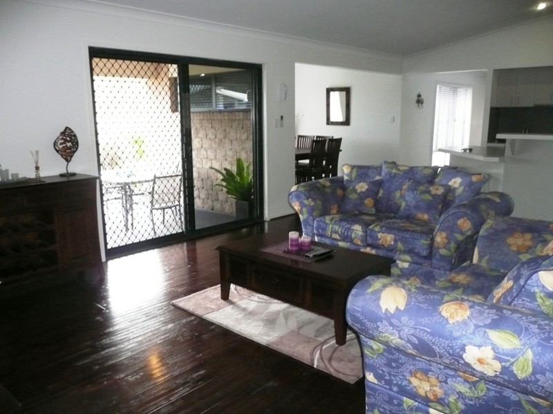 51 Falkirk Parade, Redland Bay QLD 4165