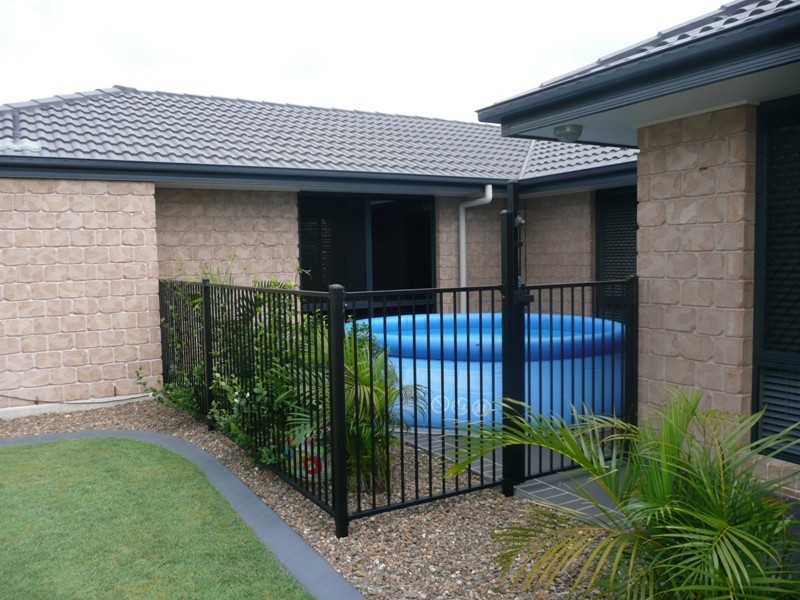 51 Falkirk Parade, Redland Bay QLD 4165