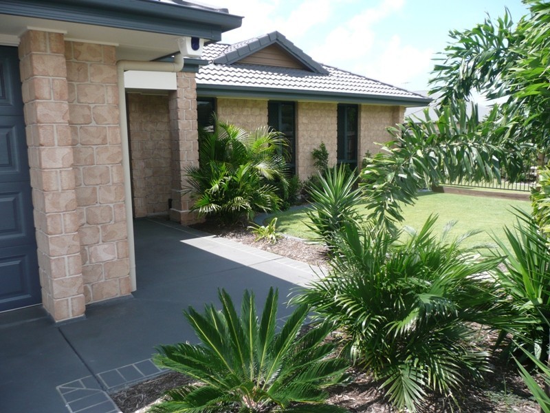 51 Falkirk Parade, Redland Bay QLD 4165