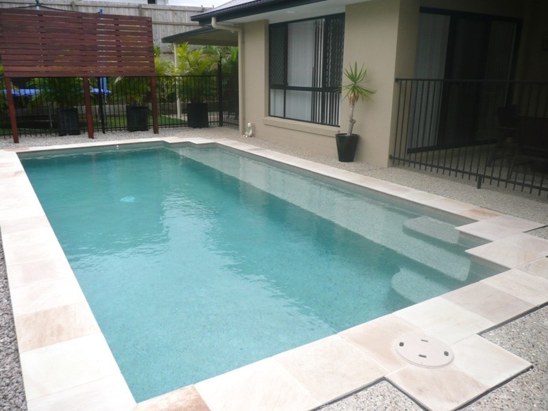 27 Ebony Crescent, Redland Bay QLD 4165