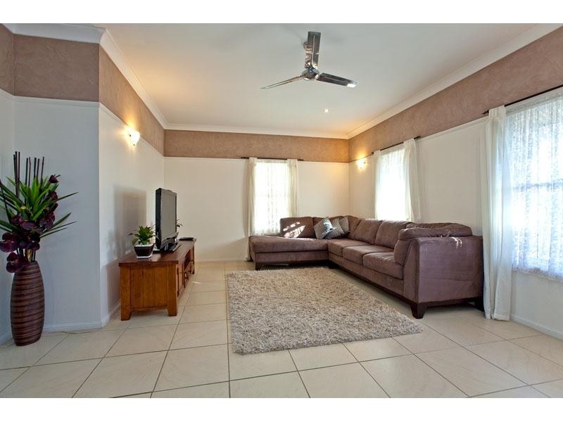 8 Estaway Court, Capalaba QLD 4157