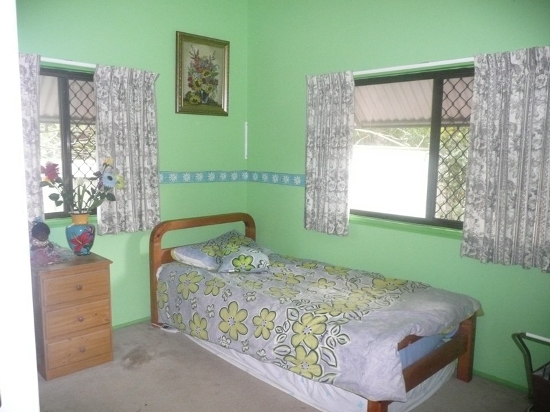 13-15 Winston Road, Sheldon QLD 4157