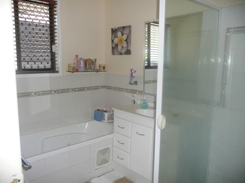 11 Sycamore Parade, Victoria Point QLD 4165