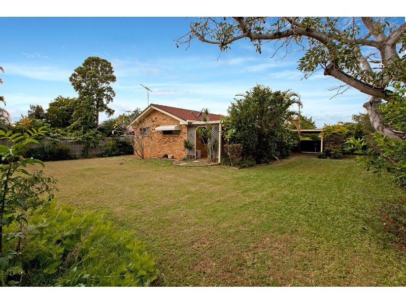 122 Sycamore Parade, Victoria Point QLD 4165