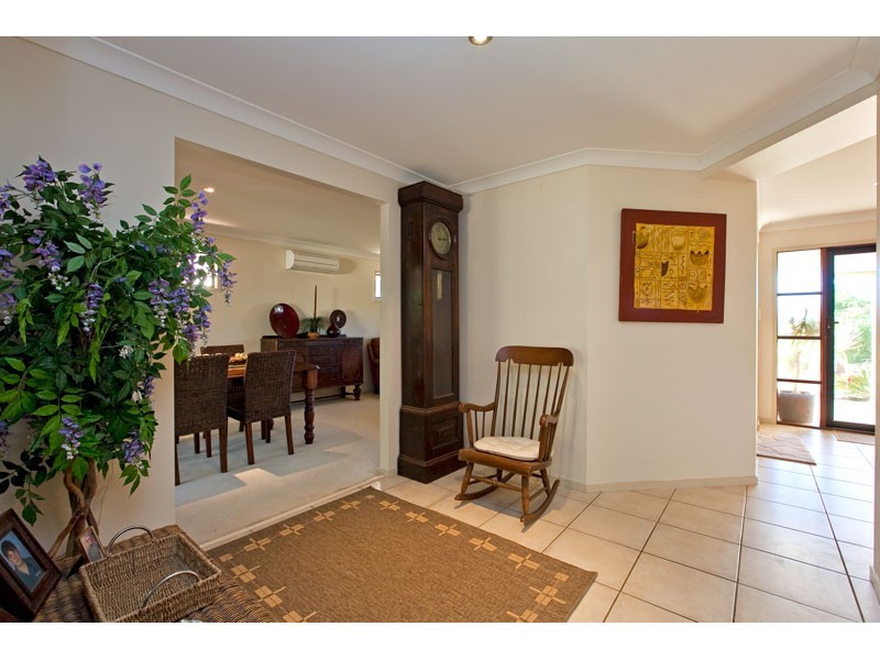 42 Trafalgar Vale Avenue, Wellington Point QLD 4160