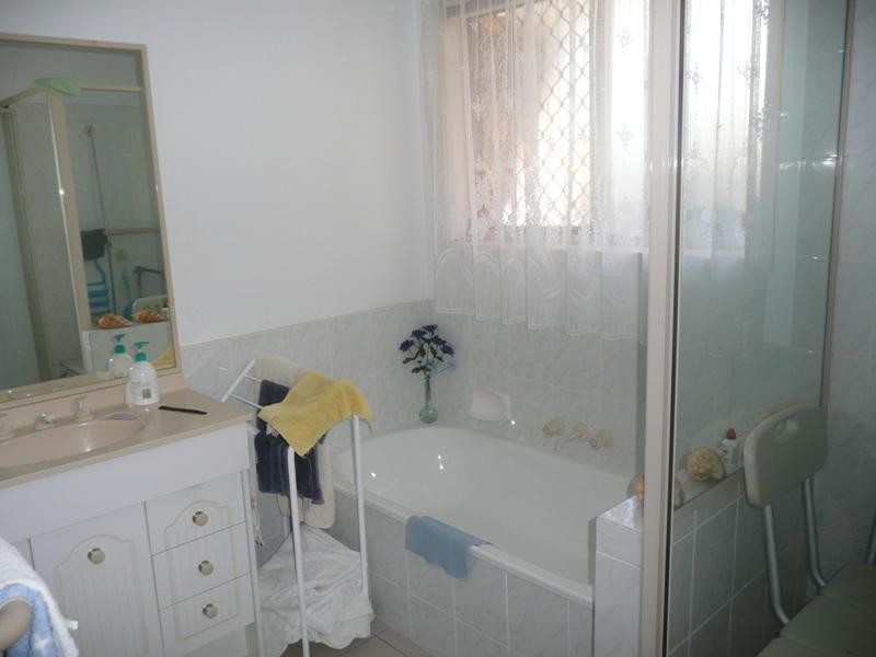 11 Beachside Court, Victoria Point QLD 4165