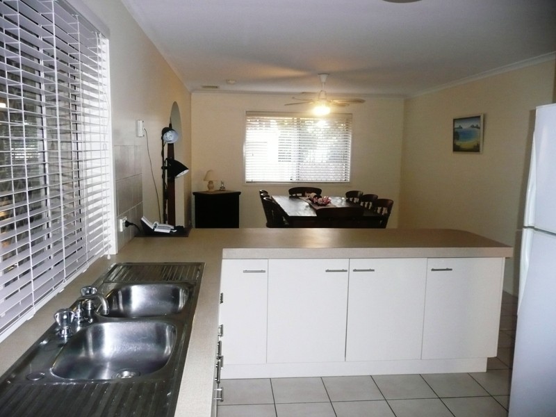8 Thompson Street, Victoria Point QLD 4165