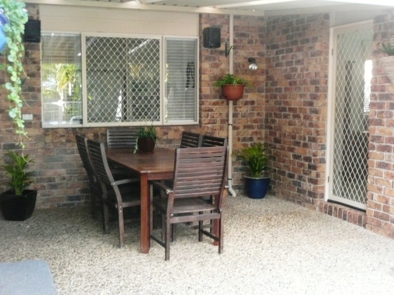 8 Thompson Street, Victoria Point QLD 4165