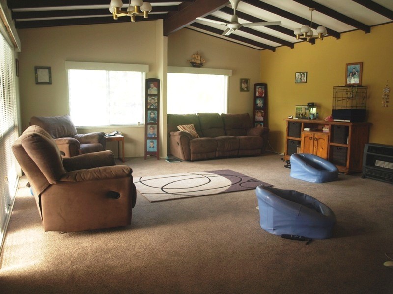 1 Christopher Street, Redland Bay QLD 4165