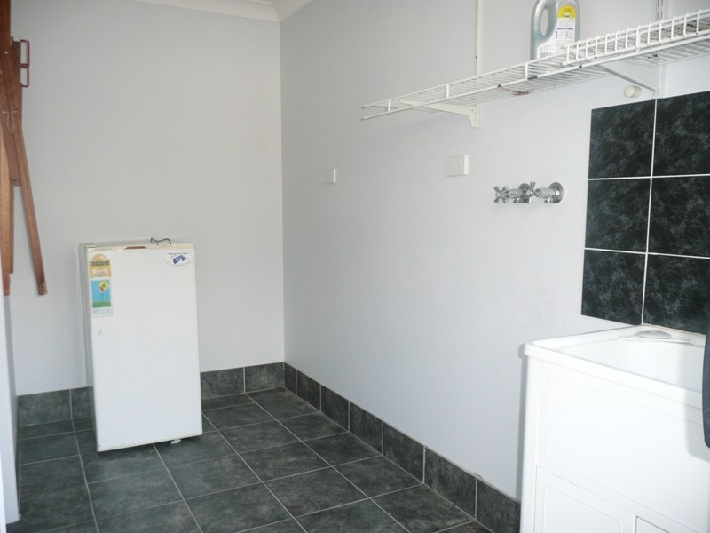 18 Seabrae Drive, Redland Bay QLD 4165