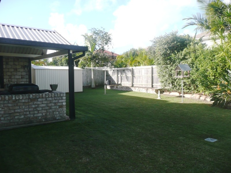 18 Seabrae Drive, Redland Bay QLD 4165