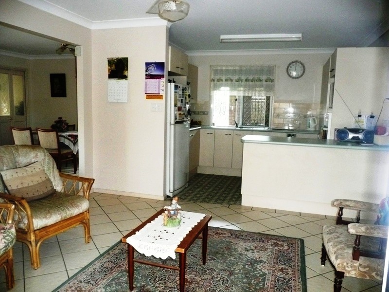 8 Alexander Avenue, Victoria Point QLD 4165