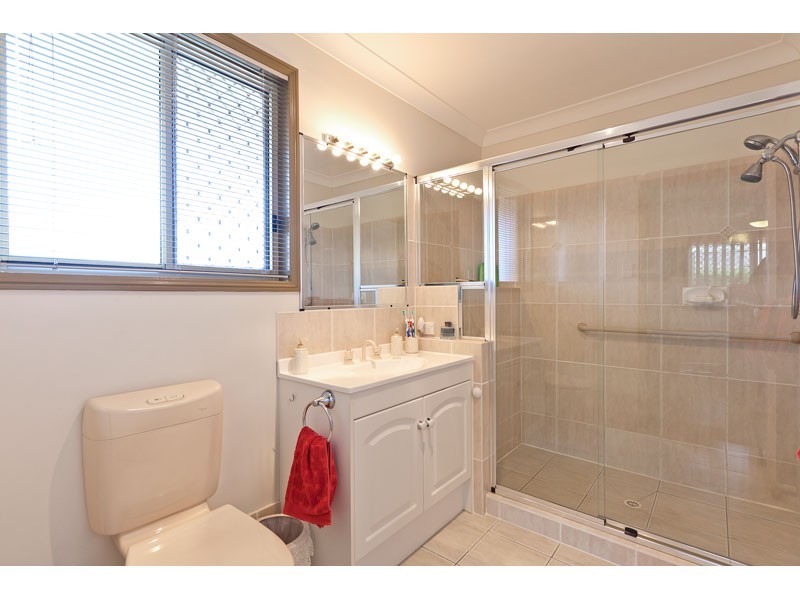 88 Salisbury Street, Redland Bay QLD 4165