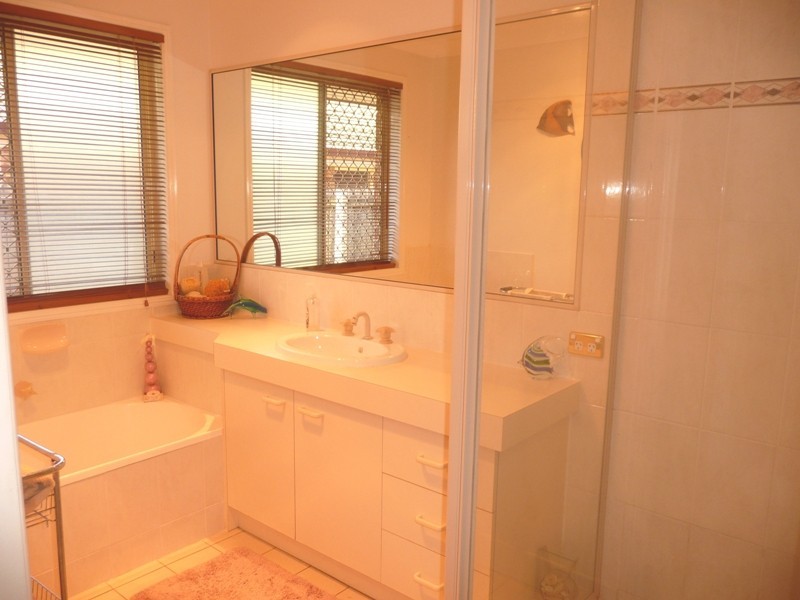 18 Muscat Avenue, Victoria Point QLD 4165