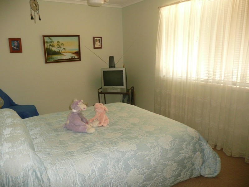 13 Waratah Avenue, Victoria Point QLD 4165