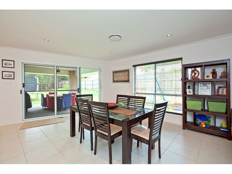 8 Village Drive, Mount Cotton QLD 4165