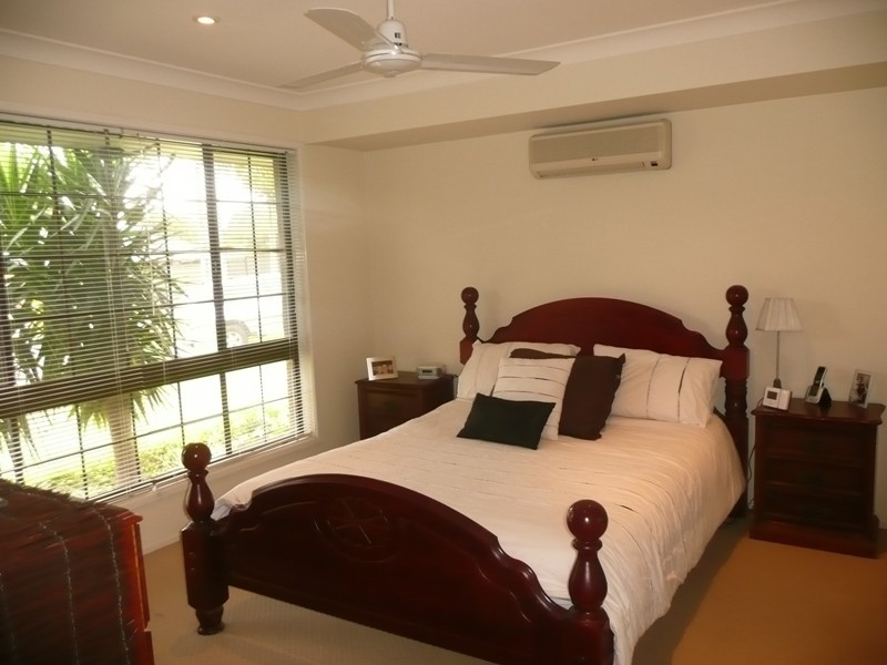 2 St Georges Court, Victoria Point QLD 4165