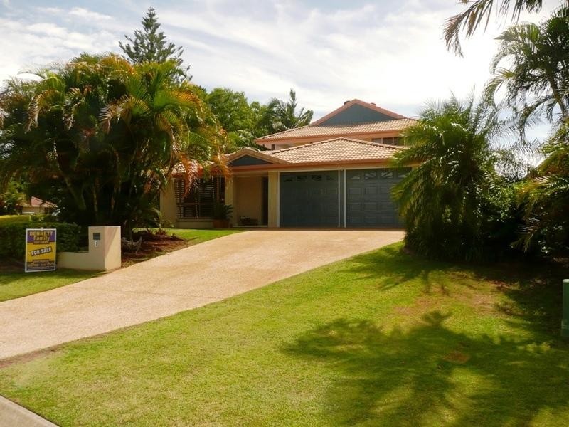 1 Peggy Place, Victoria Point QLD 4165