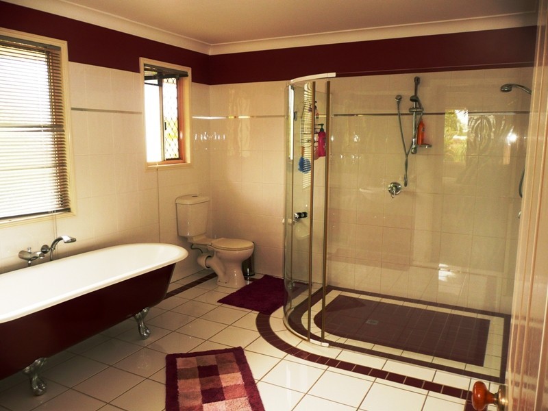 1 Peggy Place, Victoria Point QLD 4165