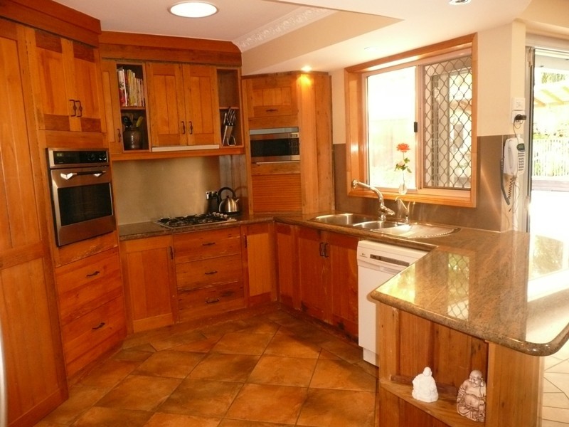 1 Peggy Place, Victoria Point QLD 4165