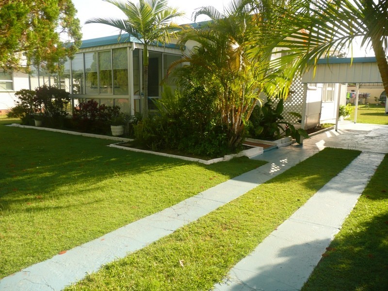 12 Moore Street, Victoria Point QLD 4165