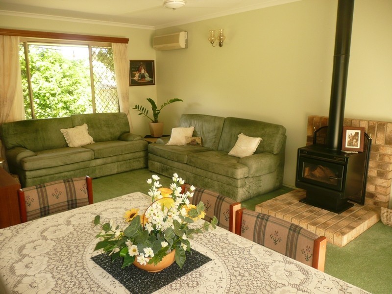 11 Gleneagles Court, Redland Bay QLD 4165