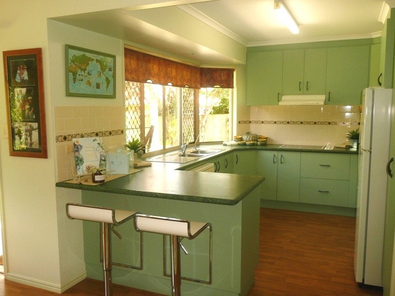 11 Gleneagles Court, Redland Bay QLD 4165