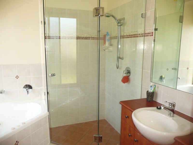 5 Twinspur Court, Victoria Point QLD 4165