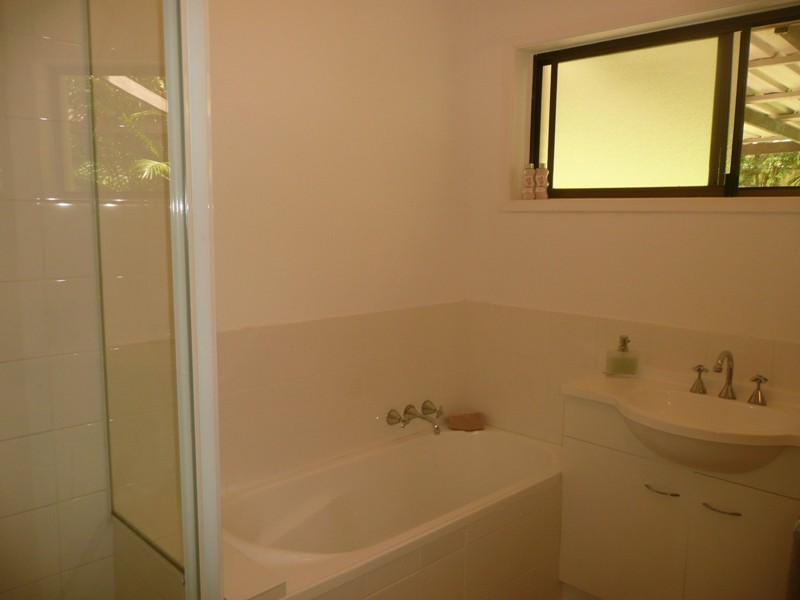 39 Sycamore Parade, Victoria Point QLD 4165