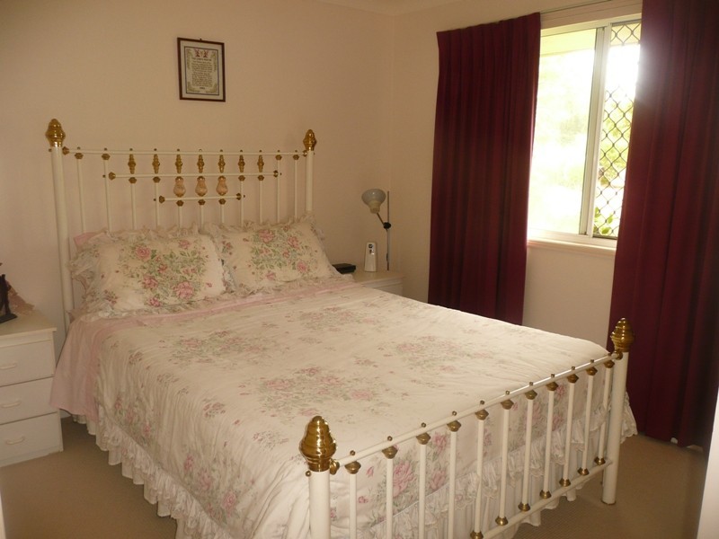 15 Buckler Court, Redland Bay QLD 4165