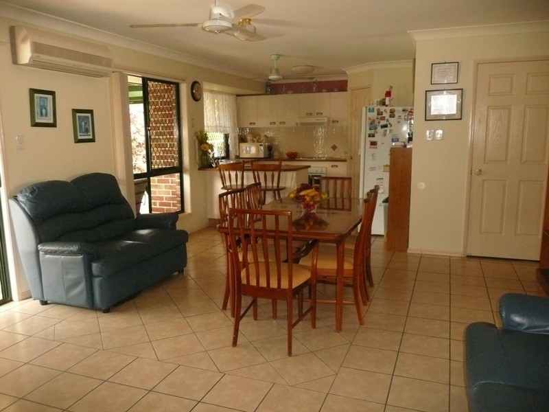 4 Minetta Street, Victoria Point QLD 4165