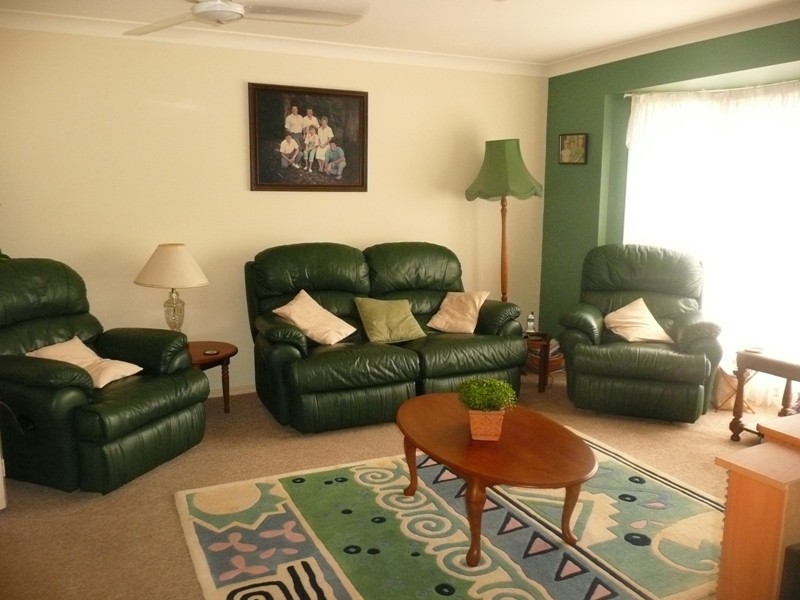 4 Minetta Street, Victoria Point QLD 4165