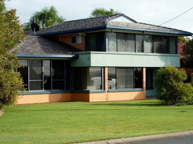 41 Thompson Esplanade, Victoria Point QLD 4165