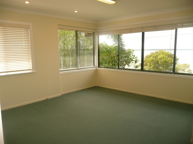 41 Thompson Esplanade, Victoria Point QLD 4165