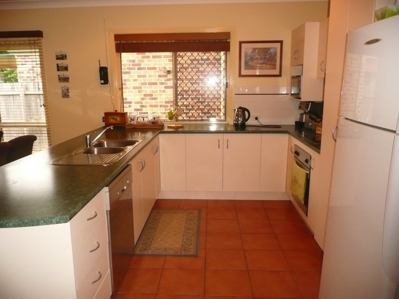 2/701 Old Cleveland Road East, Wellington Point QLD 4160