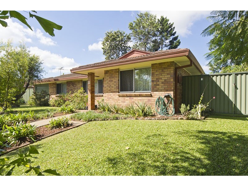 11 Magnolia Parade, Victoria Point QLD 4165