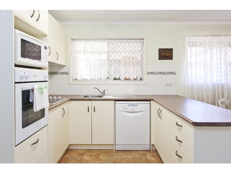 11 Magnolia Parade, Victoria Point QLD 4165