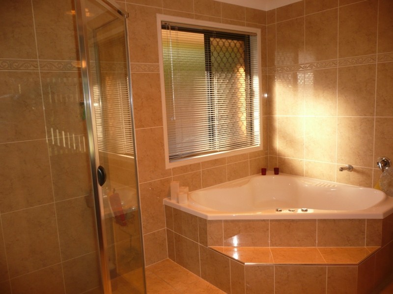1 SERENE PLACE, Birkdale QLD 4159