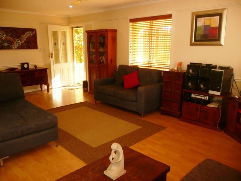 27 Mcleod Street, Cleveland QLD 4163