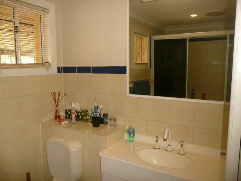 27 Mcleod Street, Cleveland QLD 4163